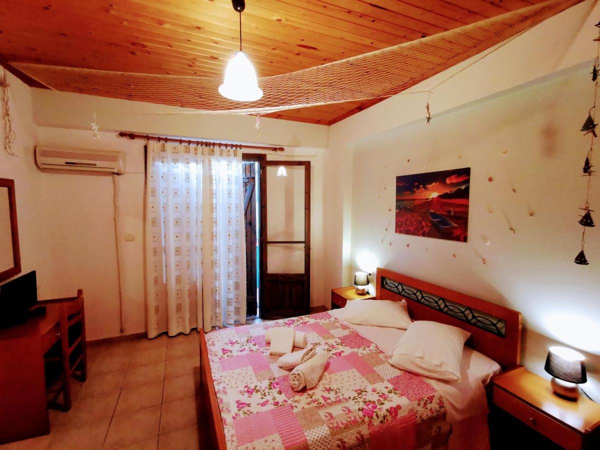 Iris Studios Ayios Nikitas Bagian luar foto
