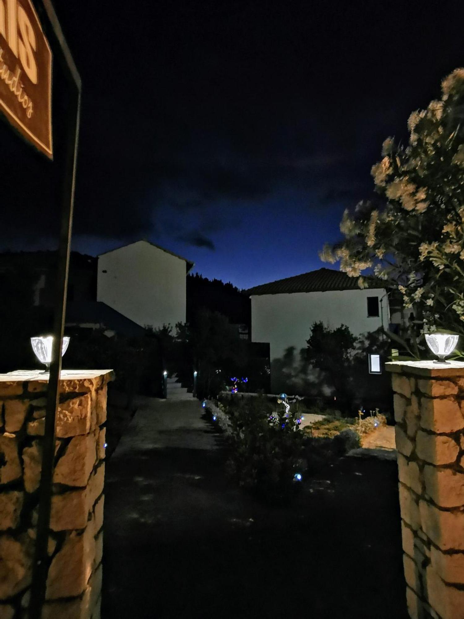 Iris Studios Ayios Nikitas Bagian luar foto