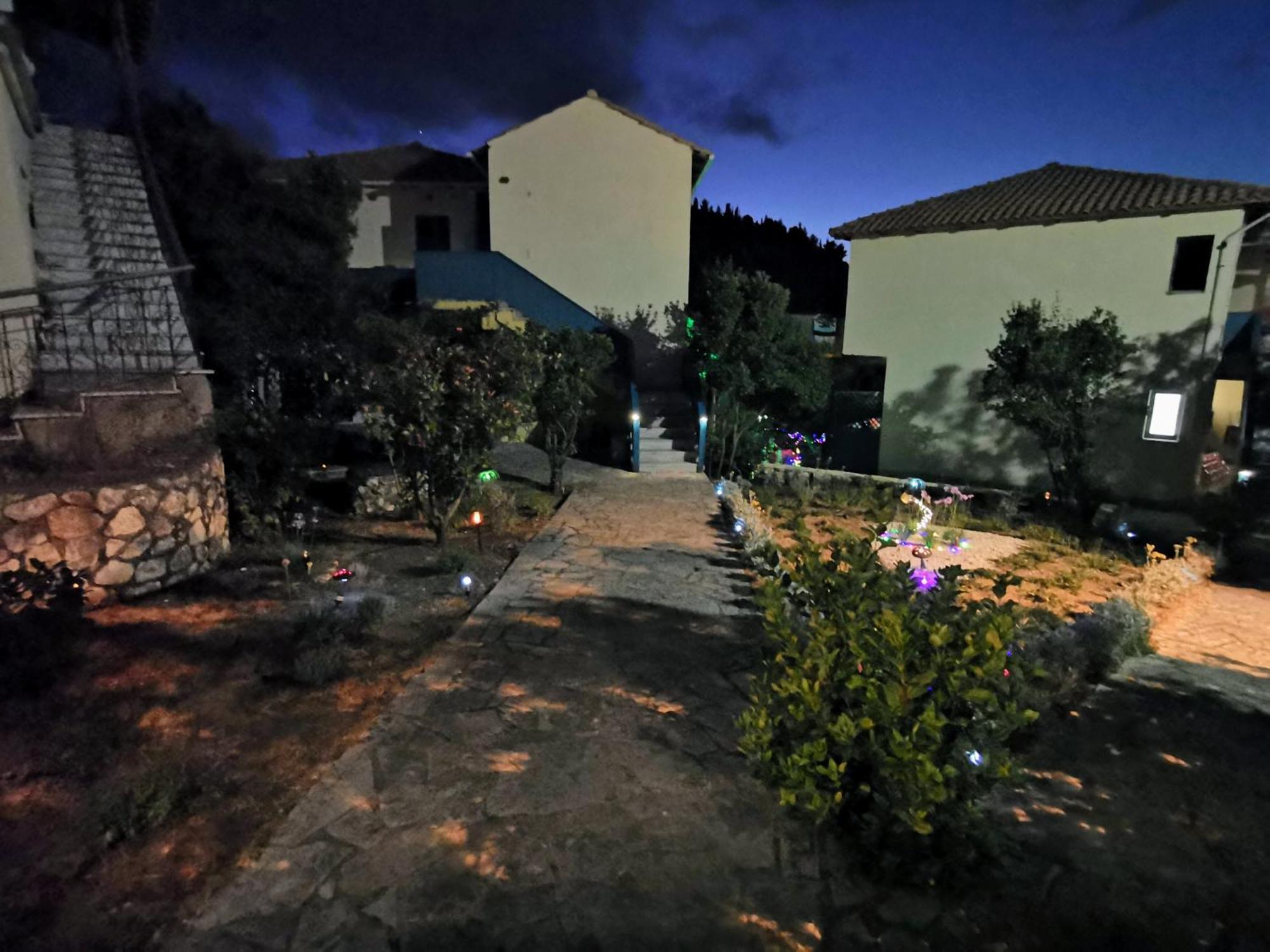 Iris Studios Ayios Nikitas Bagian luar foto