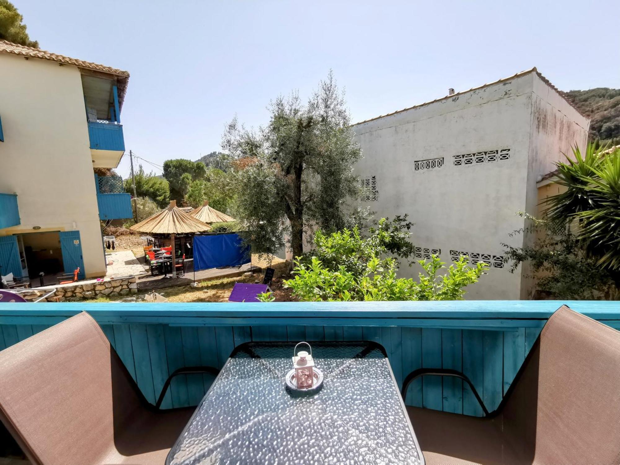 Iris Studios Ayios Nikitas Ruang foto