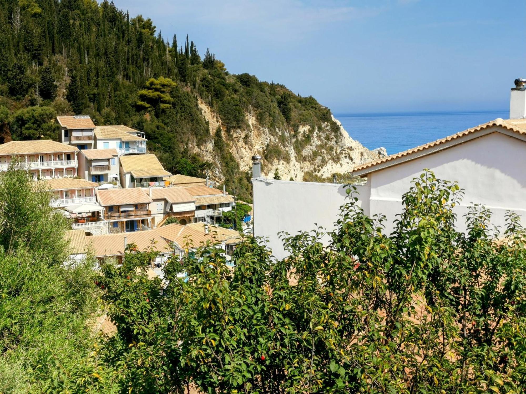 Iris Studios Ayios Nikitas Bagian luar foto
